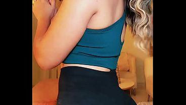 Big ass, let's see her big ass