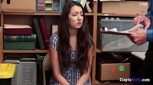 Retarded chick good at stealing- CAUGHT