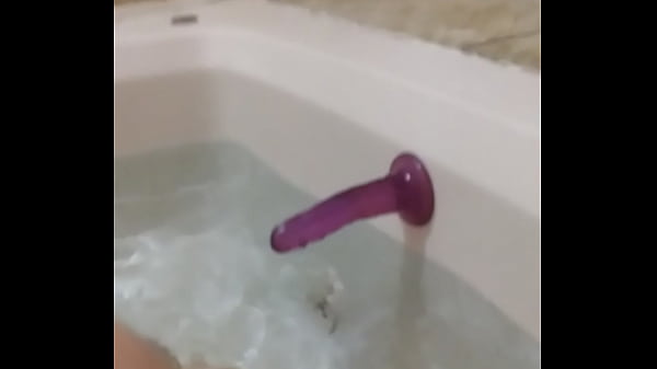 Katie learned that jetted tubs get her off