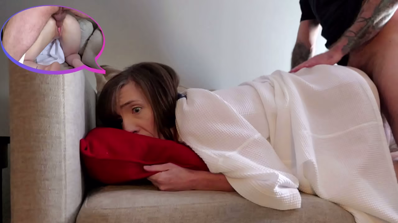 Stepdaughters ASS GETS STUCK in the air - Stepdad helps with BIG DICK