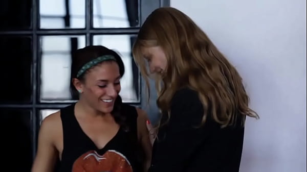 Ela Darling Tastes The Fresh White Pussy Of Mischa Brooks In Downtown La