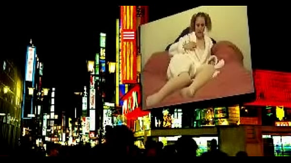 hi i am kelly wright i am a slut as i strip naked and play with my pussy on screen so everybody can see me being a slut with the 1 vote down wanker