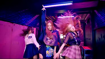 BLACKPINK - 'BOOMBAYAH' M/V