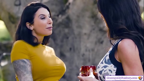 Milf client is massaged by other client