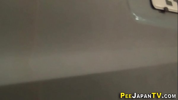 Watched asian babe pisses