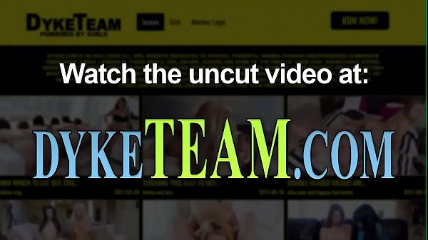 Teenager in spex gets tongued