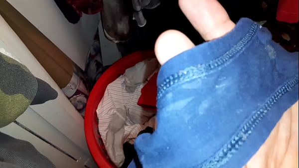 Download Video - Sniffing Wet Panties