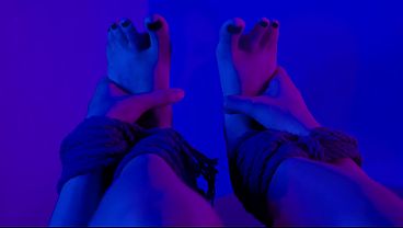 Ravena Begs You To Take Off Her High Heels And Reveal Her Precious Feet