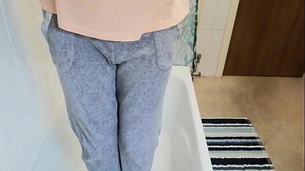 Download Video - I pissed myself