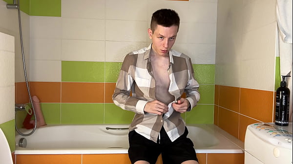 Fucked My Pussy In Bathroom And Flooded Floor W...