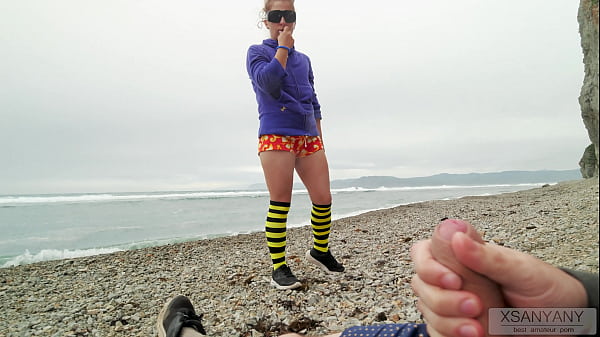 Download Video - A CRAZY STRANGER ON THE SEA BEACH SIDRED THE EXBITIONIST'S DICK - XSANYANY