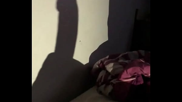 Getting my dick sucked discreetly can&rsquo;t show her face bcuz bf will get very upset