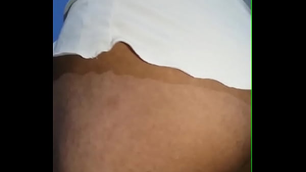 Masturbandome con las prendas intimas de mi exm...