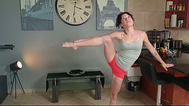 Desperate tight pants piss while doing stretches and exercising