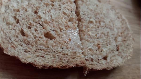 making a slave sandwich