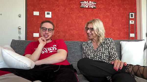 ISIDE72 MAKES SEX WITH THE ITALIAN STALLION MAX FELICITAS - SHE SUCK THE COCK AND MAKE HIM CUMSHOT A LOT
