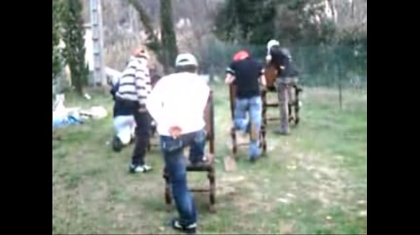 strip tease it's rain a men musique parodie