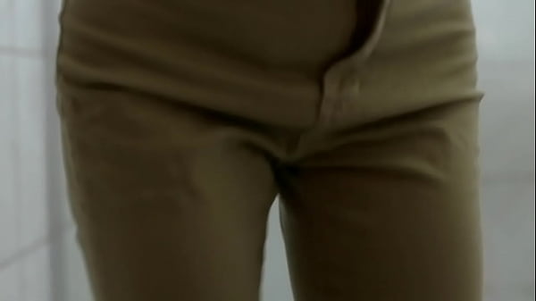 thumb piss pants