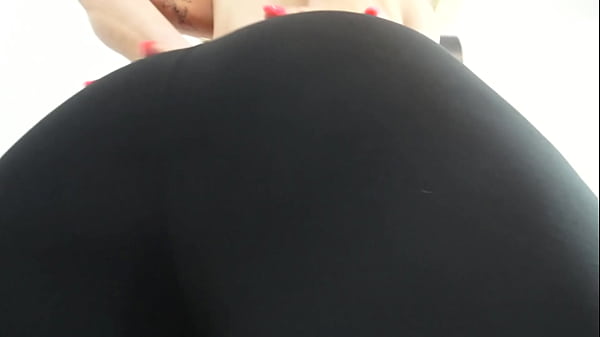 Curvy ass shaking and pov face sitting in black leggins and shiny spandex leggins