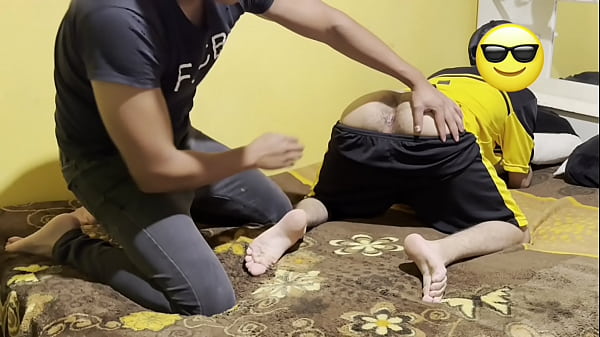 Download Video - Le chupe el culo y termin&eacute; pre&ntilde;ando al hermanastro de mi mejor amigo