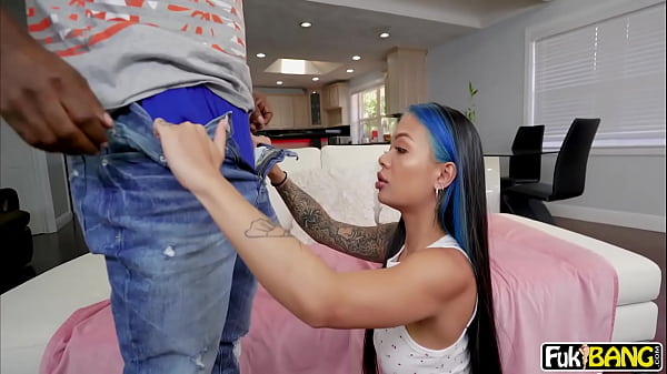 Paisley Paige Insatiable Lust For Monster Cocks