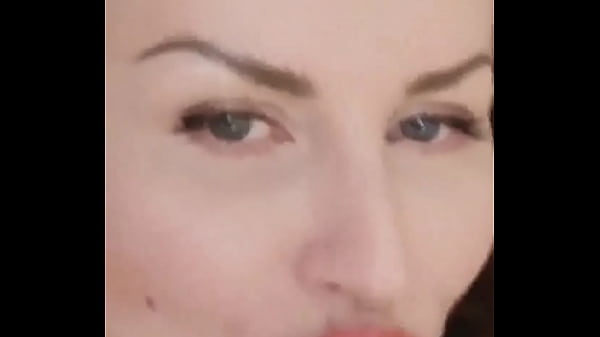 BIG TITS MILF BUSTY MASTURBATING