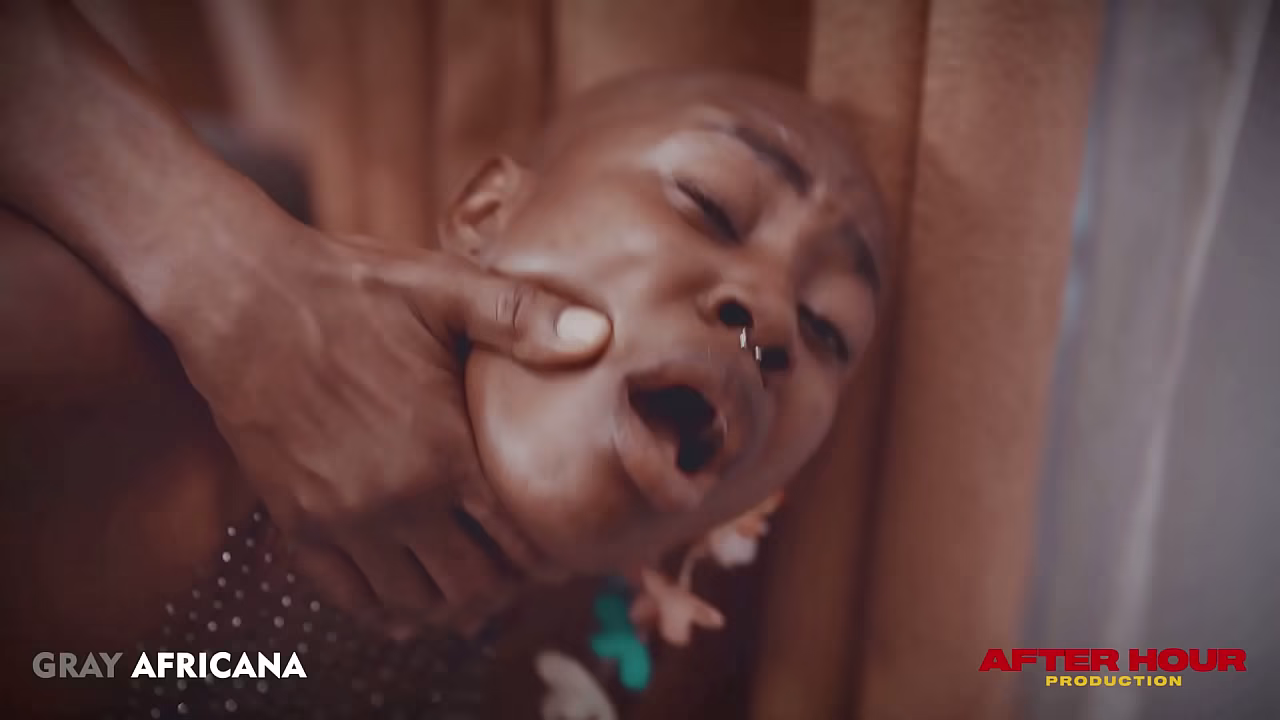 Sexo romántico
                    hetero muchos negros