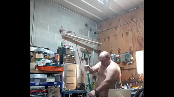 Download Video - Cleaning shop