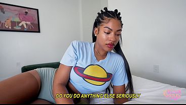 La hermanastra pequeña y nerd aprende a tener sexo
                   La hermanastra pequeña y nerd aprende a tener sexo muchos negros