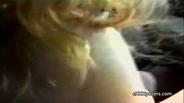 Teen flashes to passing truckers