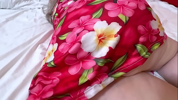 Mature MILF with big ass gave blowjob and fucked anal