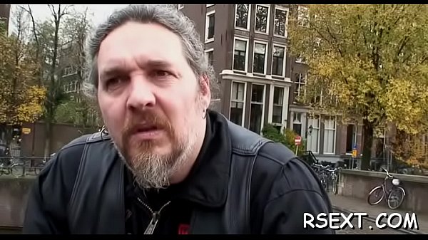 Naughty chick takes it hard