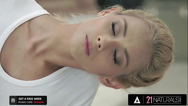 21 NATURALS - Blonde Natural Beauty Veronica Le...