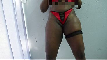 Horny South African Step Mom Shaking Her Ass For Me