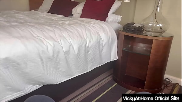 Busty Vicky Vette And Her Lesbian Friend Tania Amazon Suck A Cock!