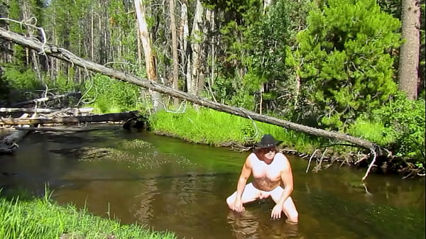 Simscristian05 - update #261 - NAKED BATHING IN...