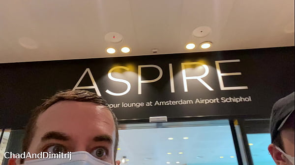 Download Video - risky public blowjob in the Amsterdam Schiphol Airport toilets with facial