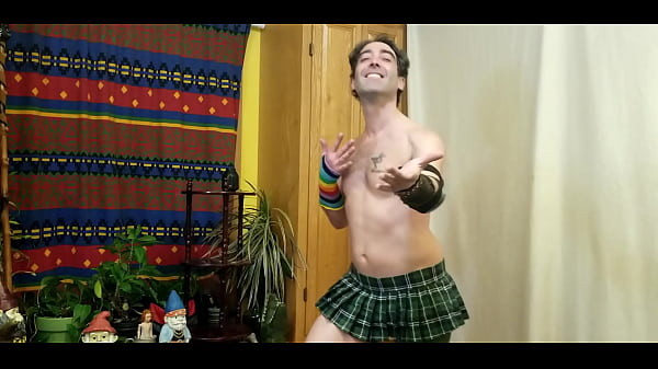 Download Video - Fucking hot guy dance to work bitch