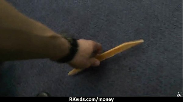 Amateur has sex for some quick cash 10