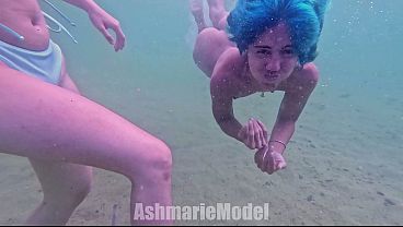 All Natural Babe Swimming Naked Slow Motion