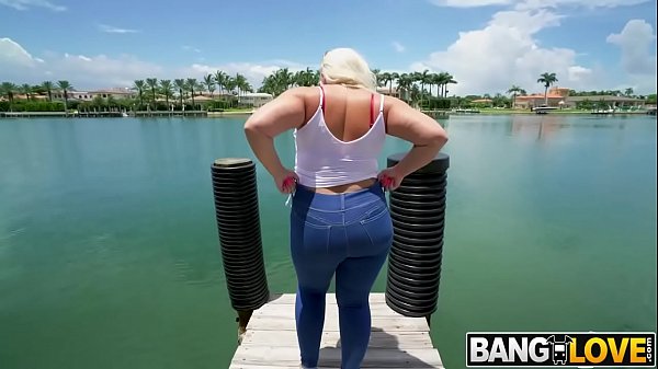 Download Video - Ashley Barbie Massive Ass