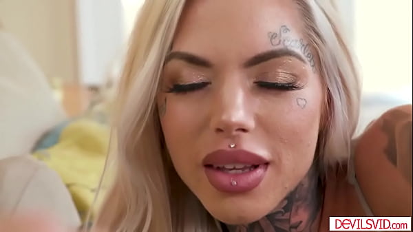 Guy fucking big tits blonde stepcousin