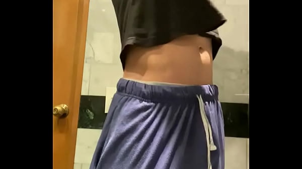 Download Video - Un poco de mi para las mujeres hermosas que me ven y me desear&iacute;an exprimir&period;