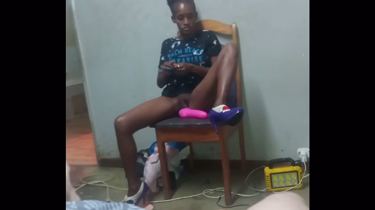 Hot whore play with pussy &amp_ vibrator on chair in purple high heels