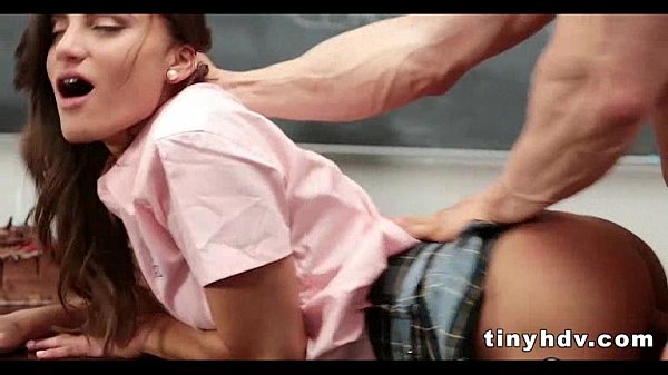 Shaved teen pussy Chichi Medina 7 92