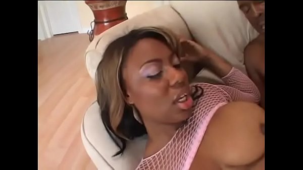 Big Phat Booty Ebony Chick Jordan Rain Loves Riding Dick!