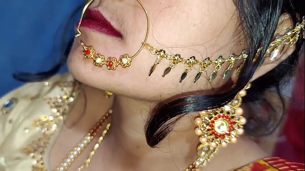 संस्कारी लड़का पड़ोसी मैडम को चोदते हुए हिन्दी ...