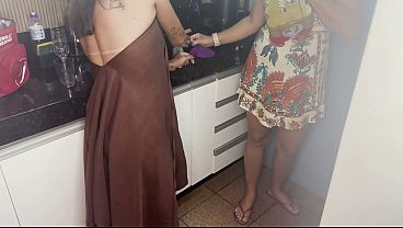 Socando no rabo da puta