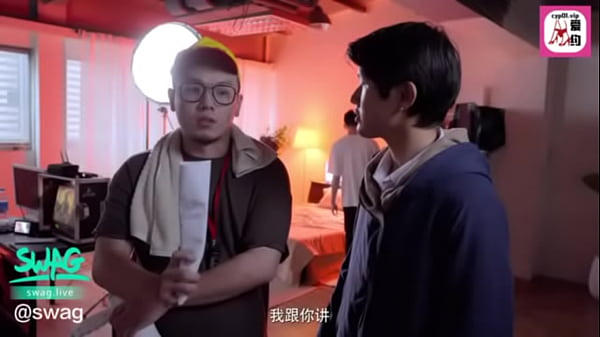 Download Video - 臨時出道的美乳新人，讓人射精之後還想親吻！SWAG&period;live SWYP-0008