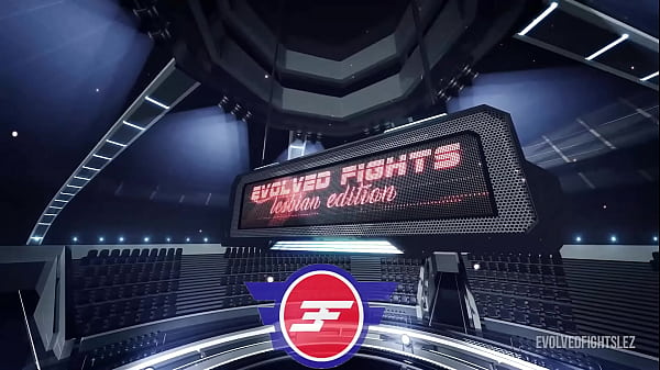 Agatha Delicious vs Lora Cross